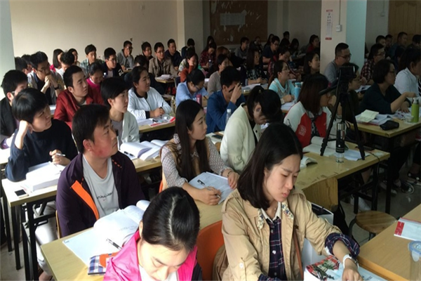 川公教育 您的專業(yè)教育咨詢伙伴
